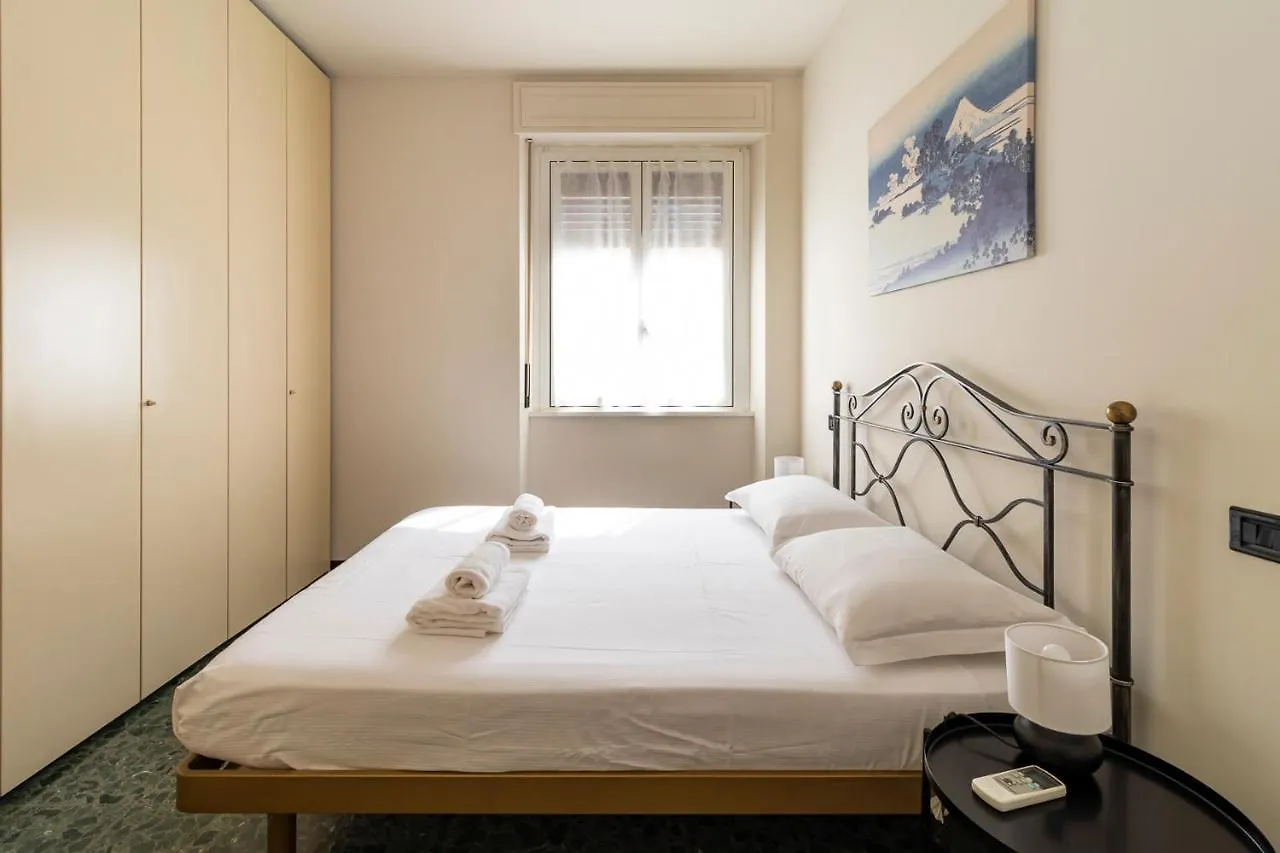 Altido Sleek Flat With Balcony, Walking Distance From Milan Centre Apartment